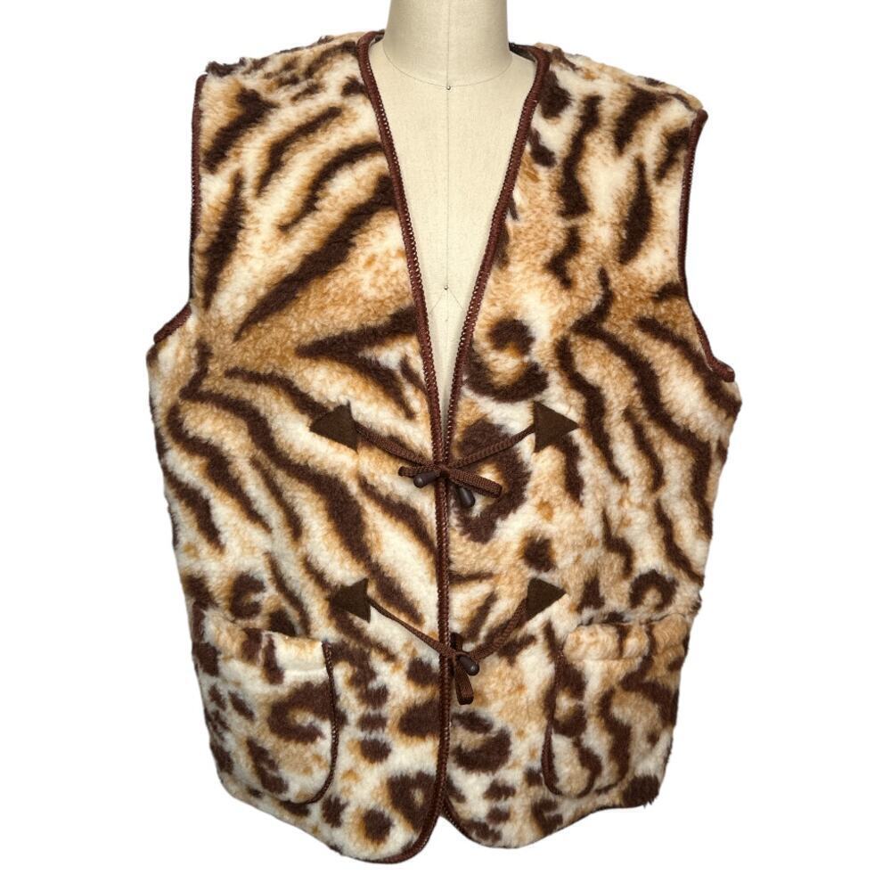 Leopard Print Sherpa Fuzzy Vest W. Tie Front Closure Size L